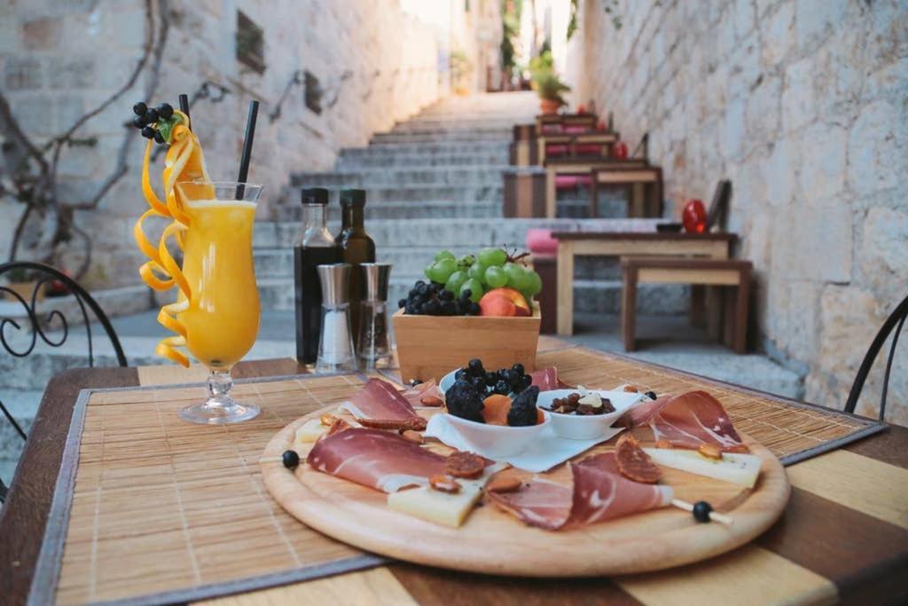 Boutique Old Town House Karkovich Villa Hvar Town Exterior photo